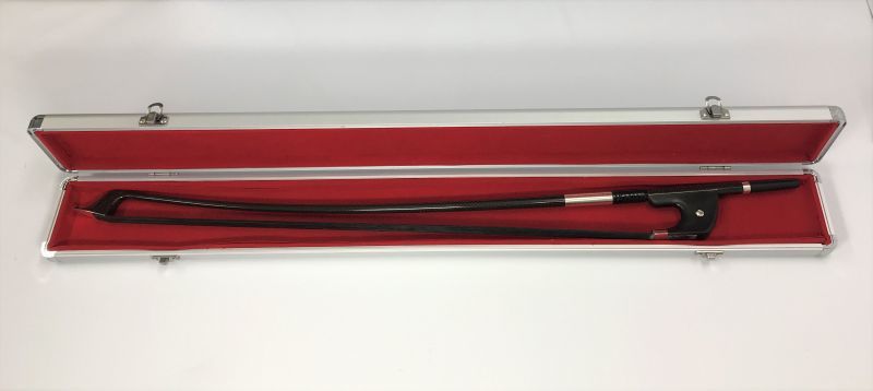 カーボン製コントラバス弓(金属部銀製・黒毛)